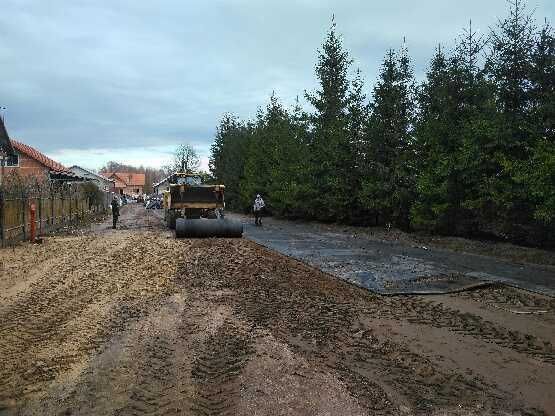 Podłoże silosy pryzmy kiszonkę maty legowiskowe płyty gnojowe placowe