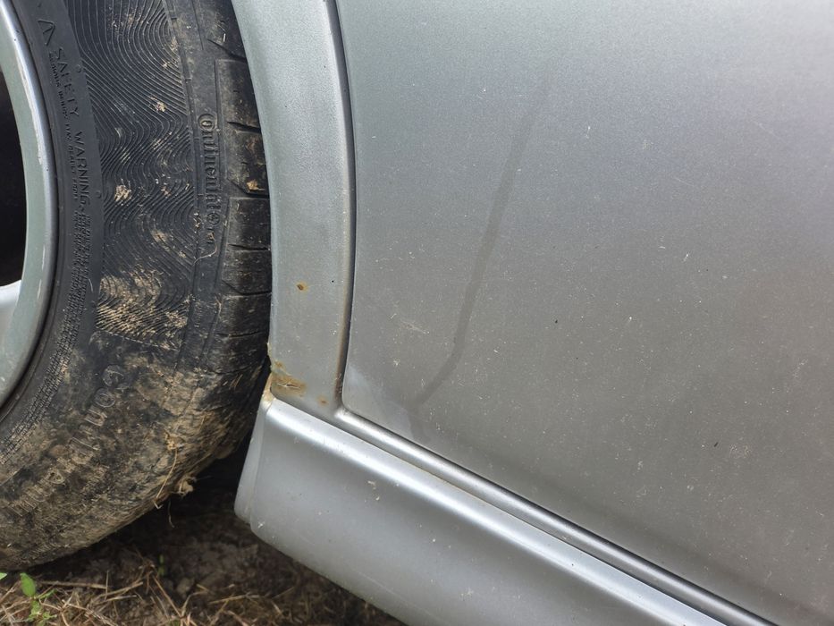 Opel Vectra B J95 oryginalny przebieg Srebny opony zimowe HAK