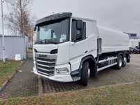 DAF XD450 STOKOTA 6x2  tylna oś skrętna