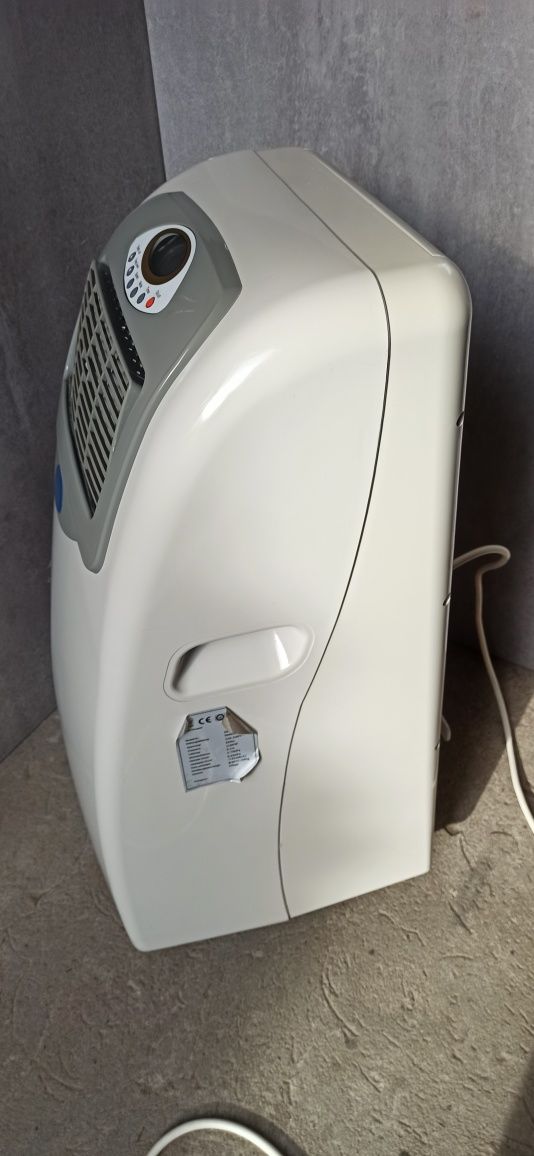 Klimatyzacja Klimatyzator przenośny 60ac358 klima osuszacz do kampera