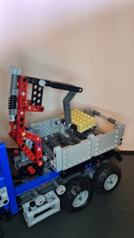 8273, Wóz terenowy, LEGO Technic