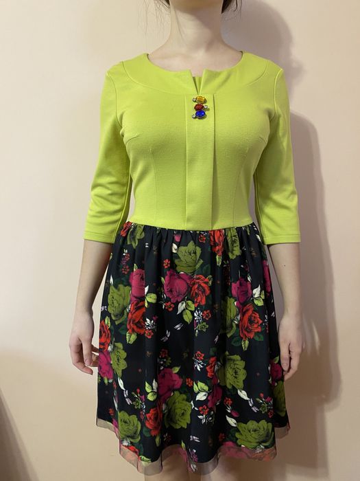 Плаття жіноче з трьохчвертковим рукавом