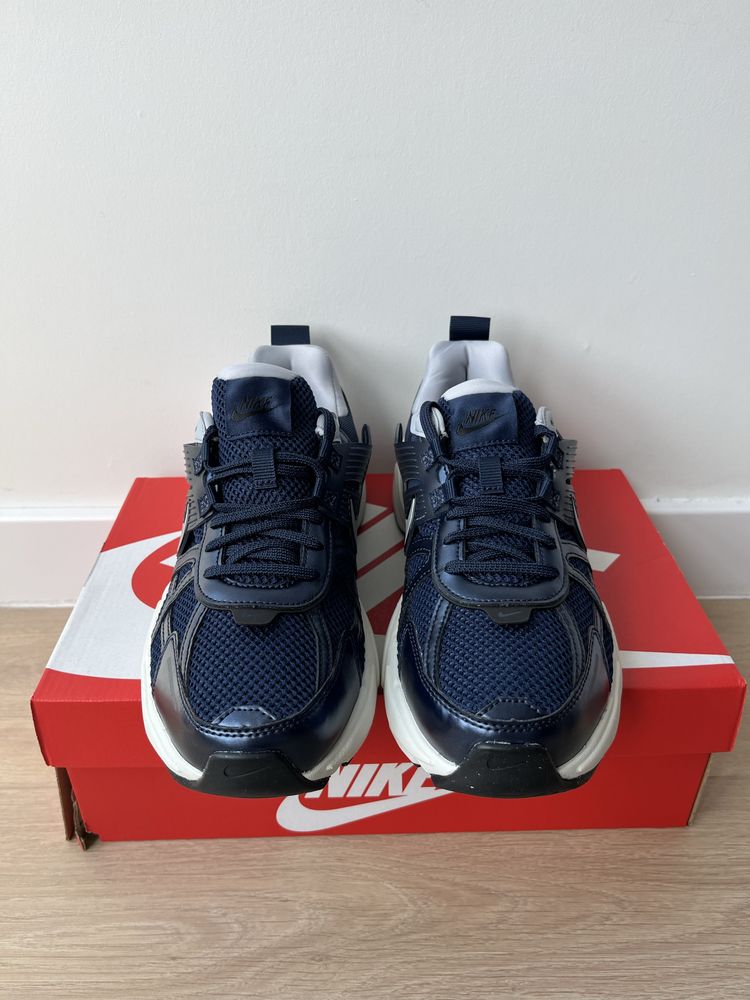 Оригінал Nike (42,5-44) V2K Run HJ4497 Нові Кросівки Кроссовки Кеди