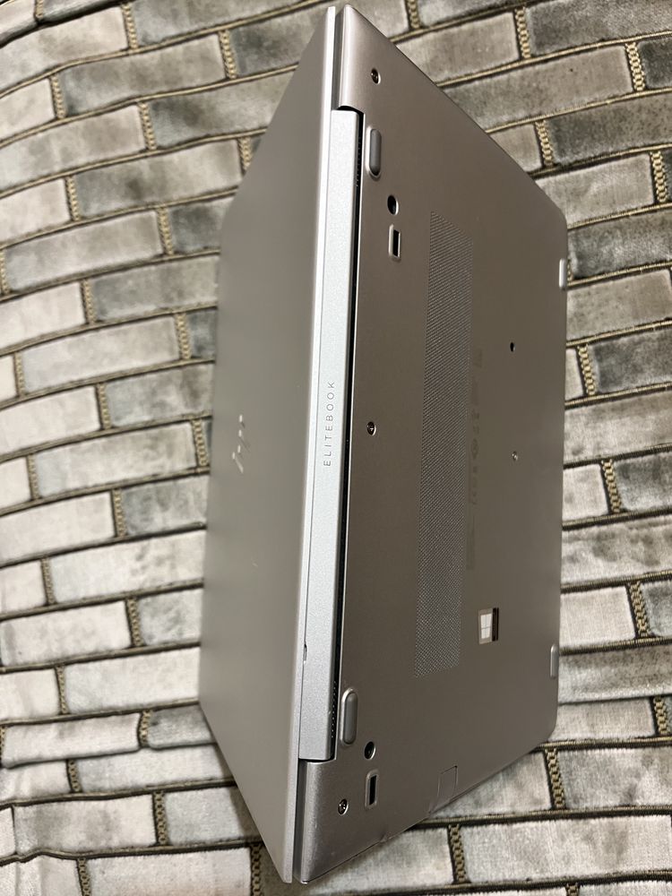HP Elite Book intel i7 840 G5