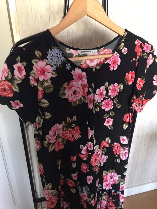 Vestido flores comprido Stradivarius