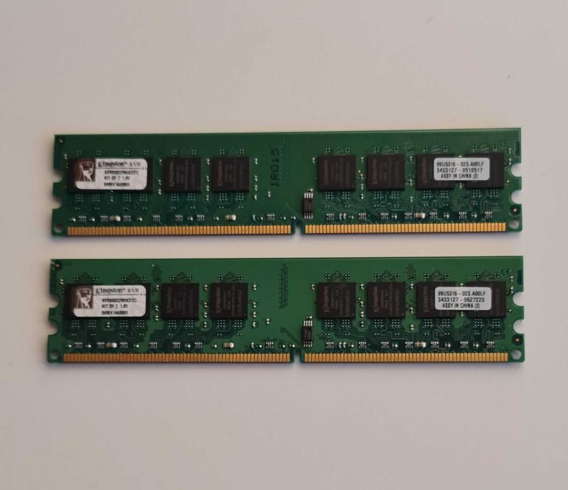 Memória RAM - Kingston KVR 2 GB