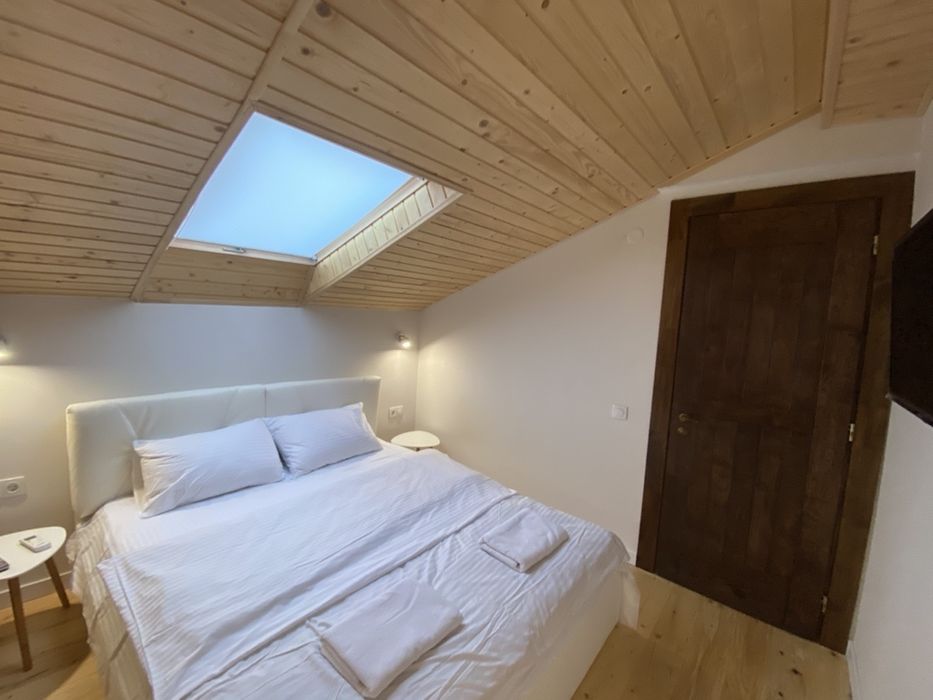 Апартаменти всі номера з кондиціонером, нові після ремонту, з кухнею.