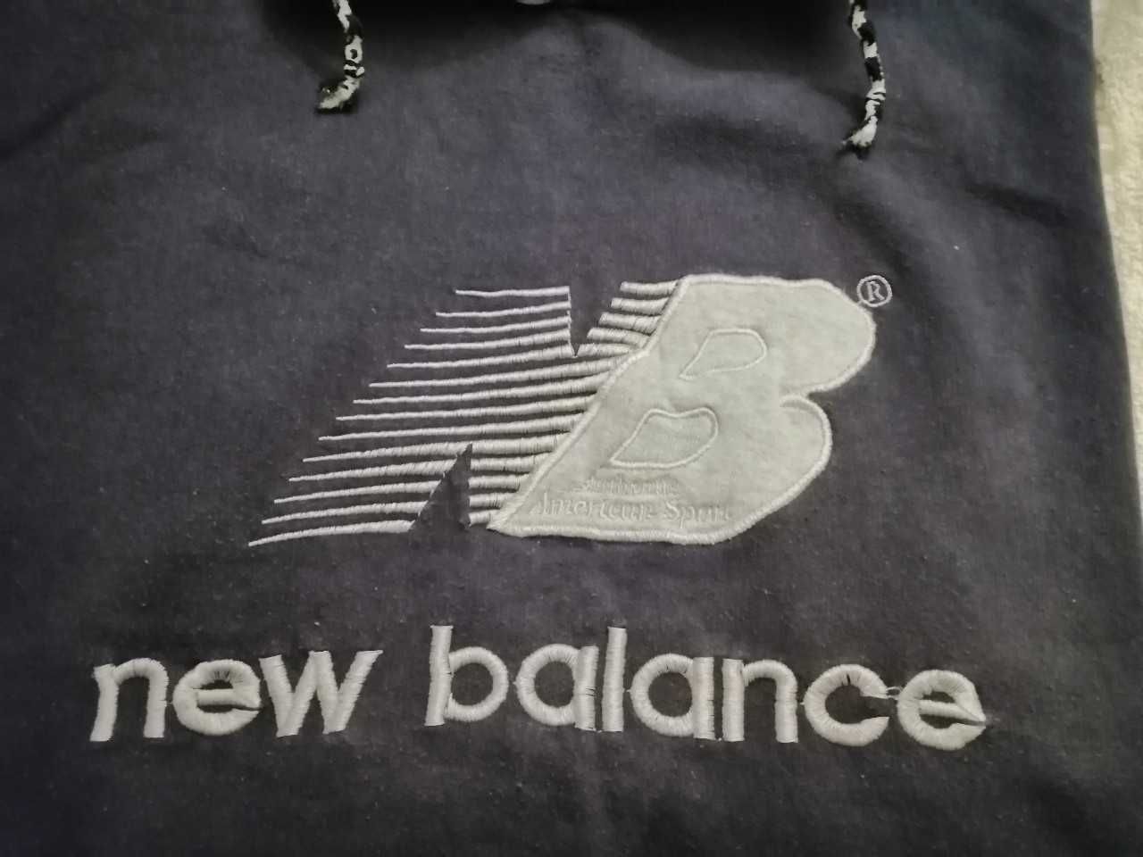Bluza napis New Balance rozm. M niebieska