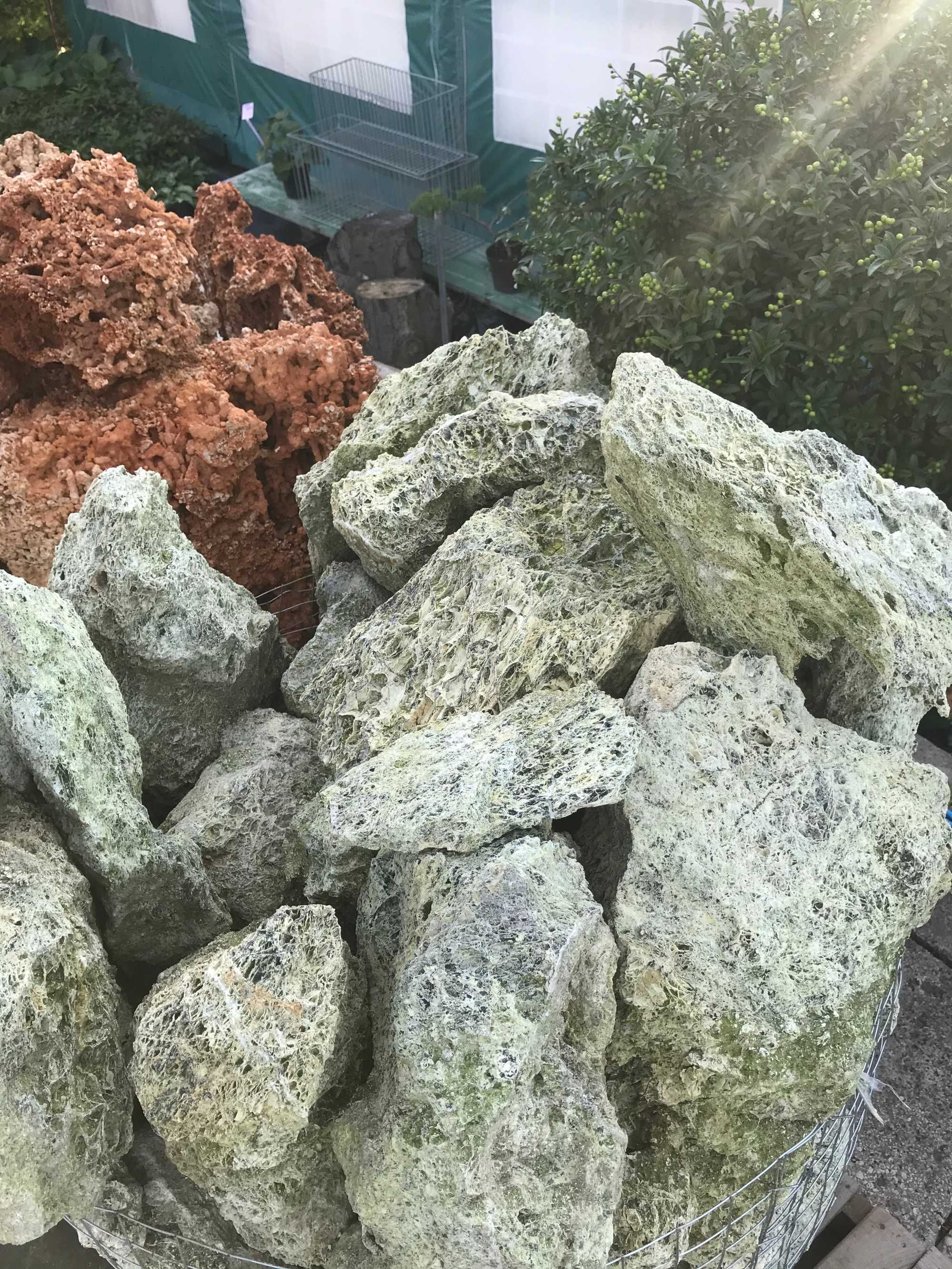 Kamienie akwarystyczne bryły skały wapienie filipińskie rafa kwarc