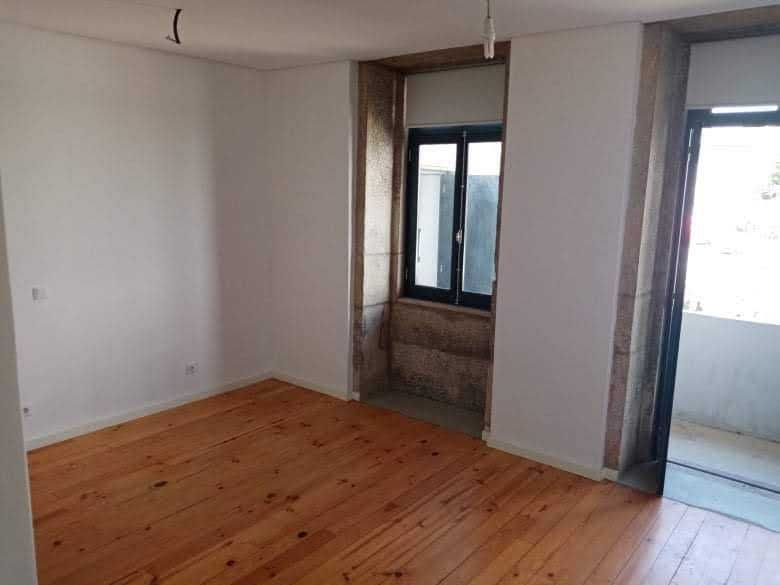 Estúdio T0 em rua da Torrinha, 304 para arrendamento residencial