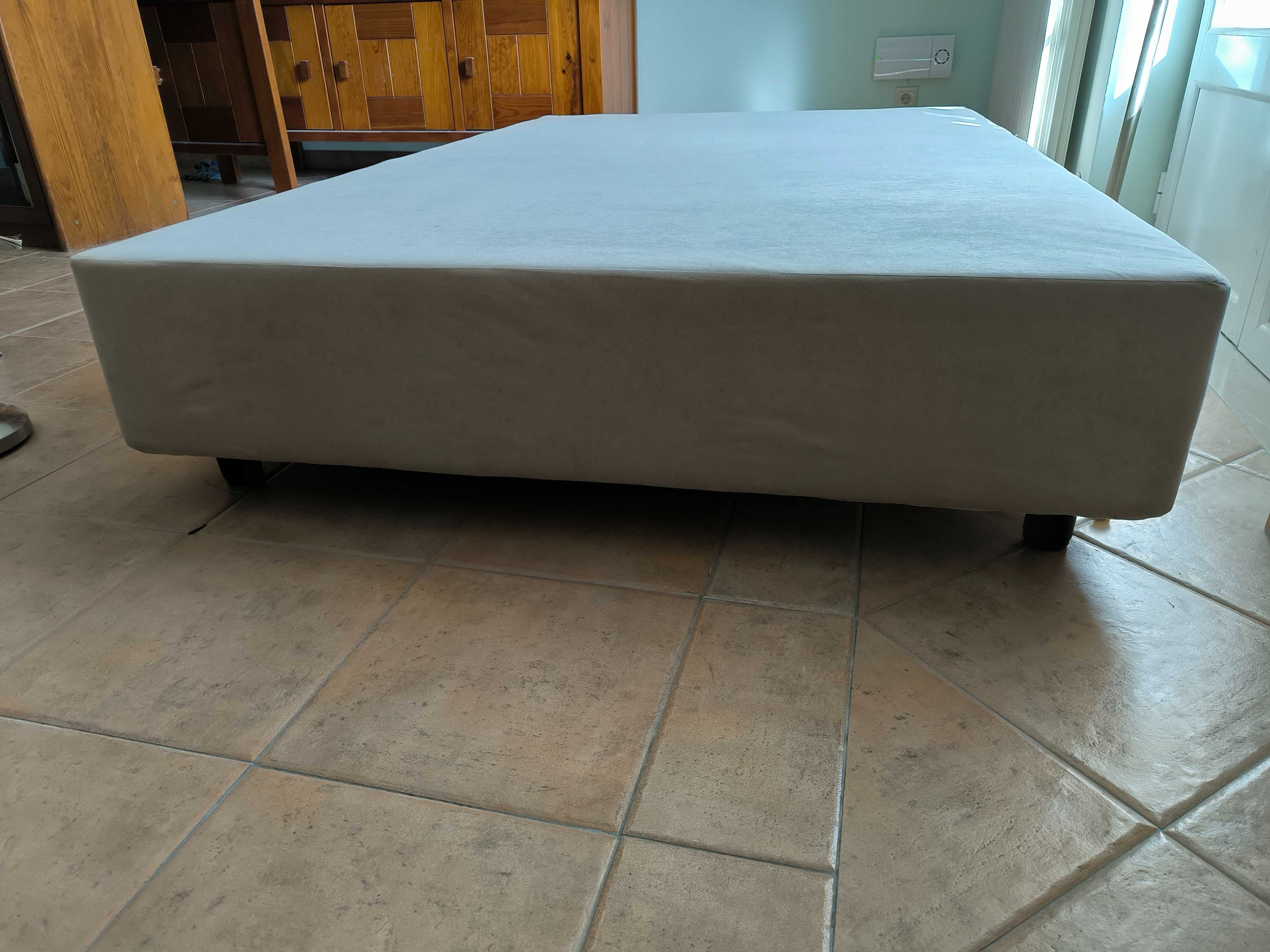 Sommier corpo e meio com colchão