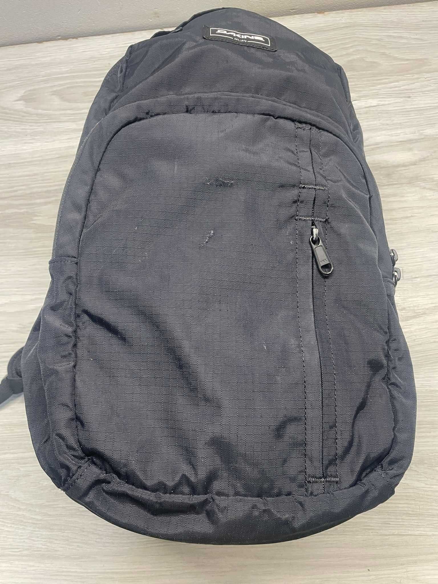 Plecak turystyczny Dakine Campus Premium 20-40 l czarny