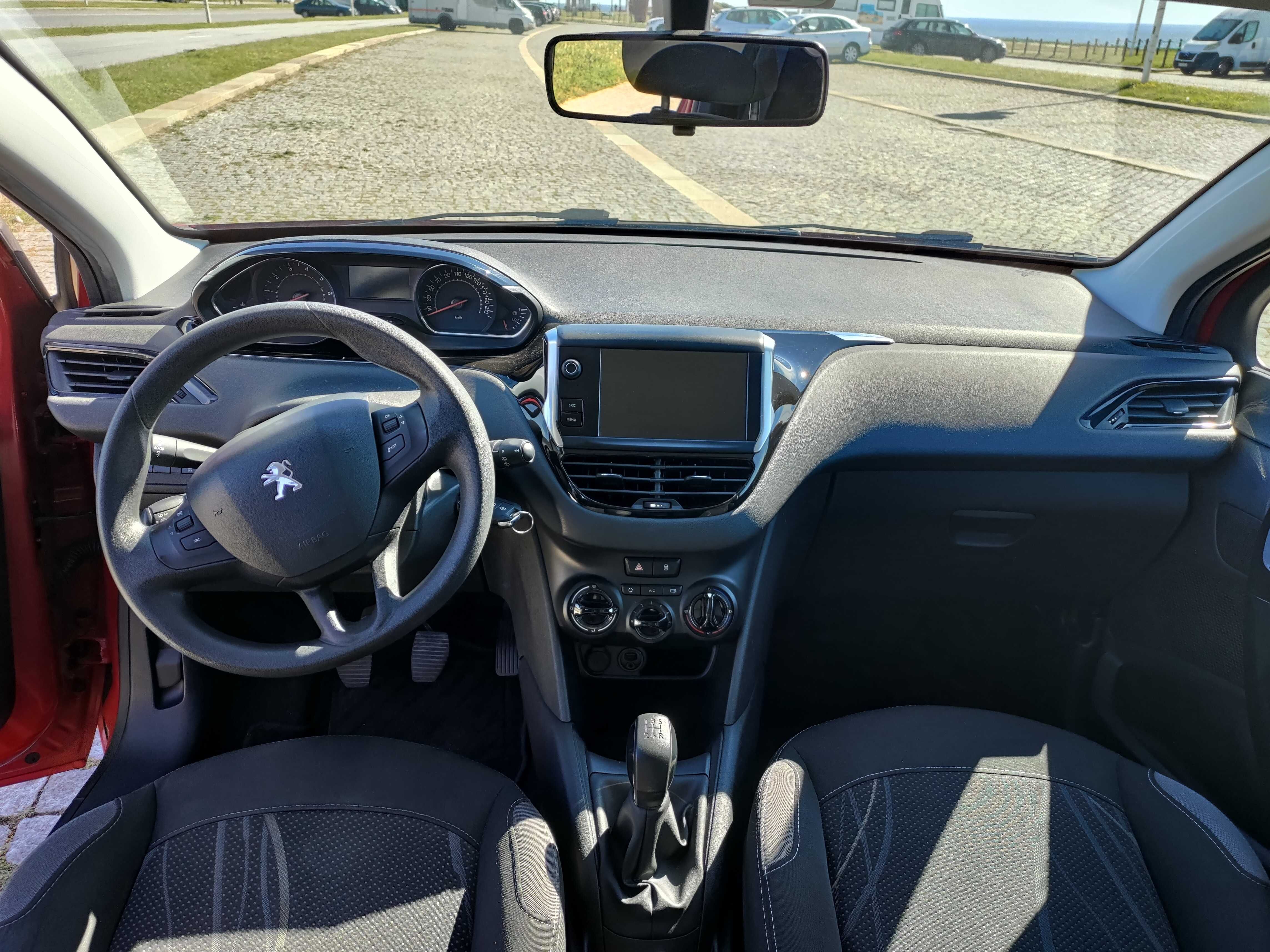 Peugeot 208 1.0 VTi Active 68cv / Gasolina / 125000km / 04/2015