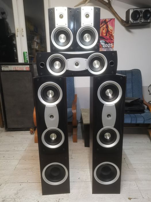 Kolumny Akira BK-199    2x180W. 1x60W. 2x30W