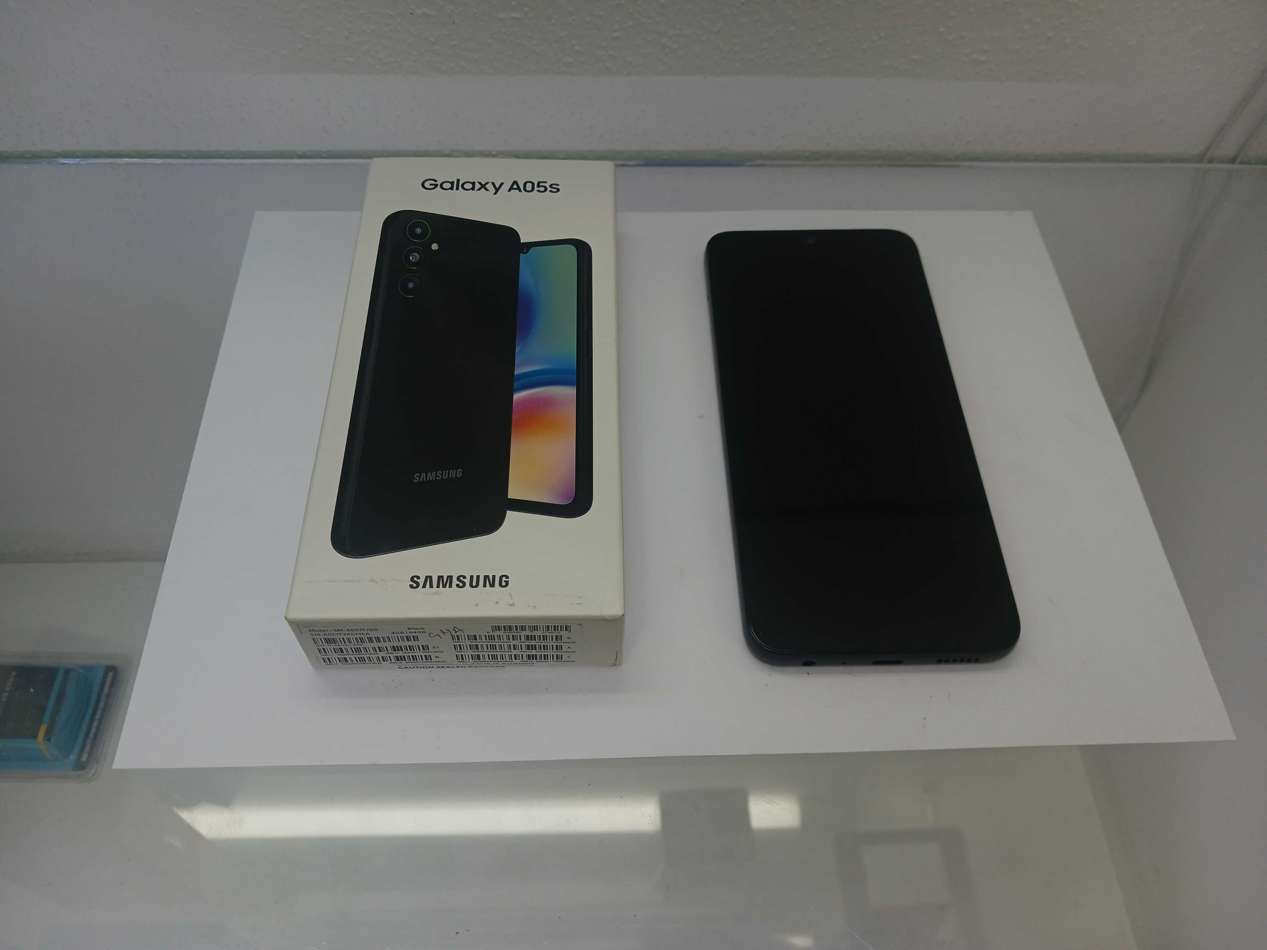 Samsung A05s 64/128GB - SELADO