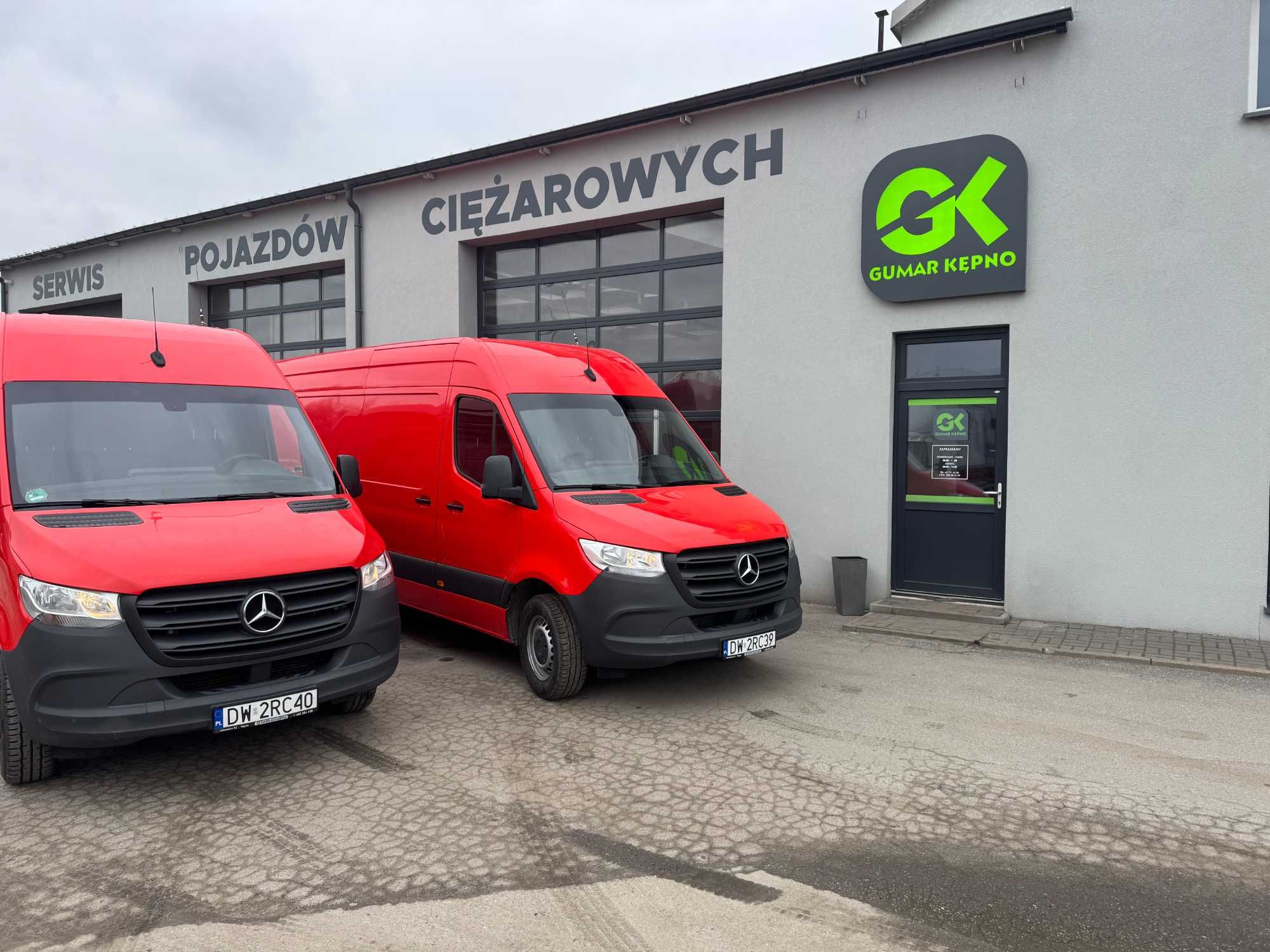 Wypożyczalnia Wynajem Bus  Sprinter 319 CDI Extra długi Sypialnia