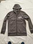 Bluza z kapturem Alpha Industries to firma-legenda Duże Haftowane lo