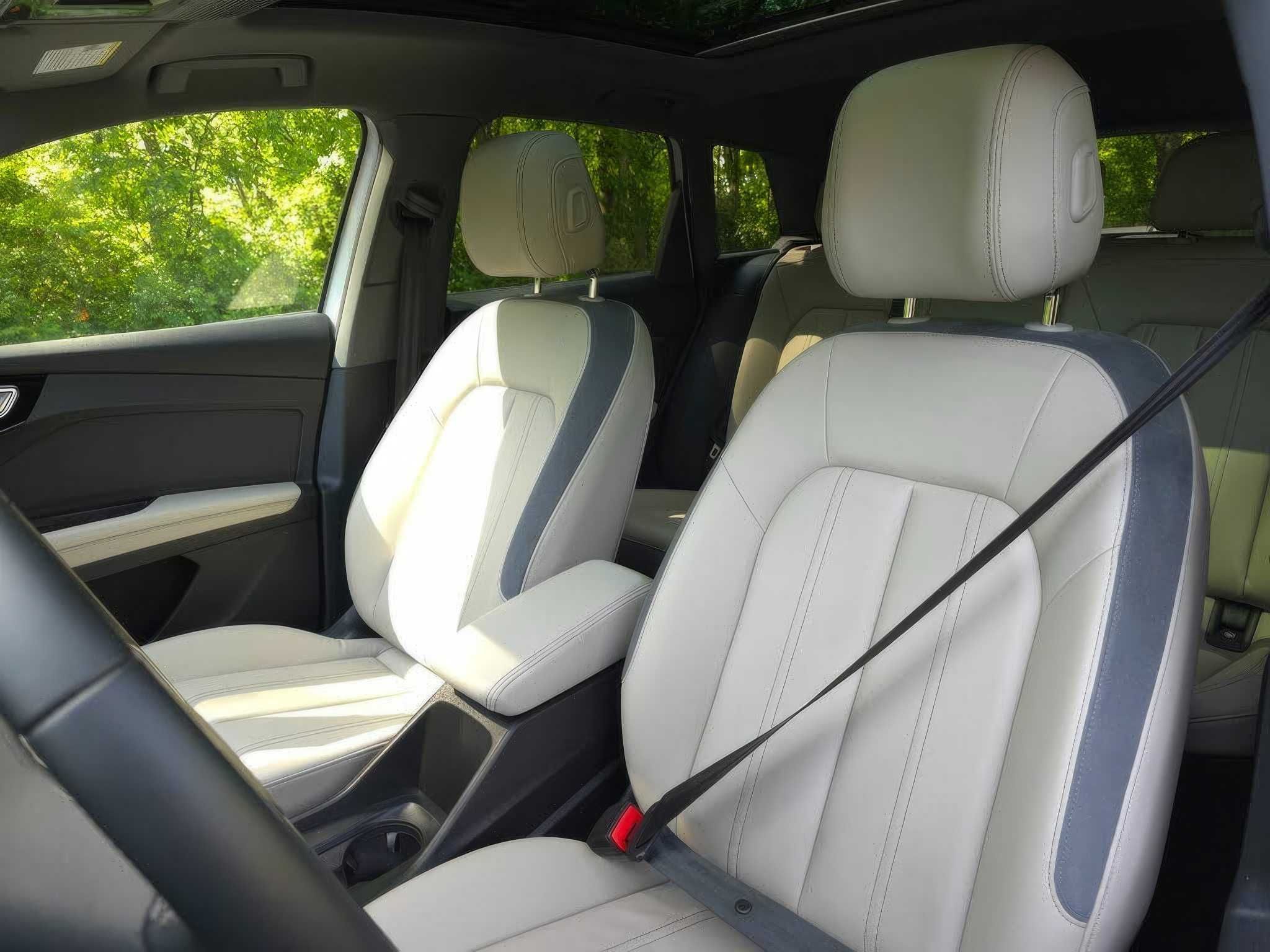 2023 Audi Q4 e-tron quattro Premium 50 TFSI AWD