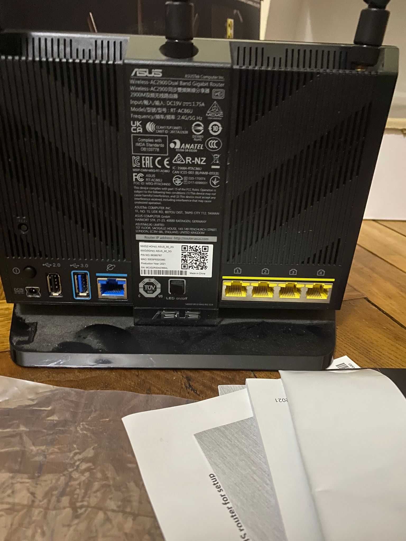 Roteador ASUS RT-AC86U Dual-Band Gaming Wi-Fi - Como Novo