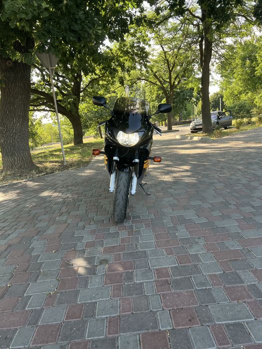 Продам Honda cbr600F4