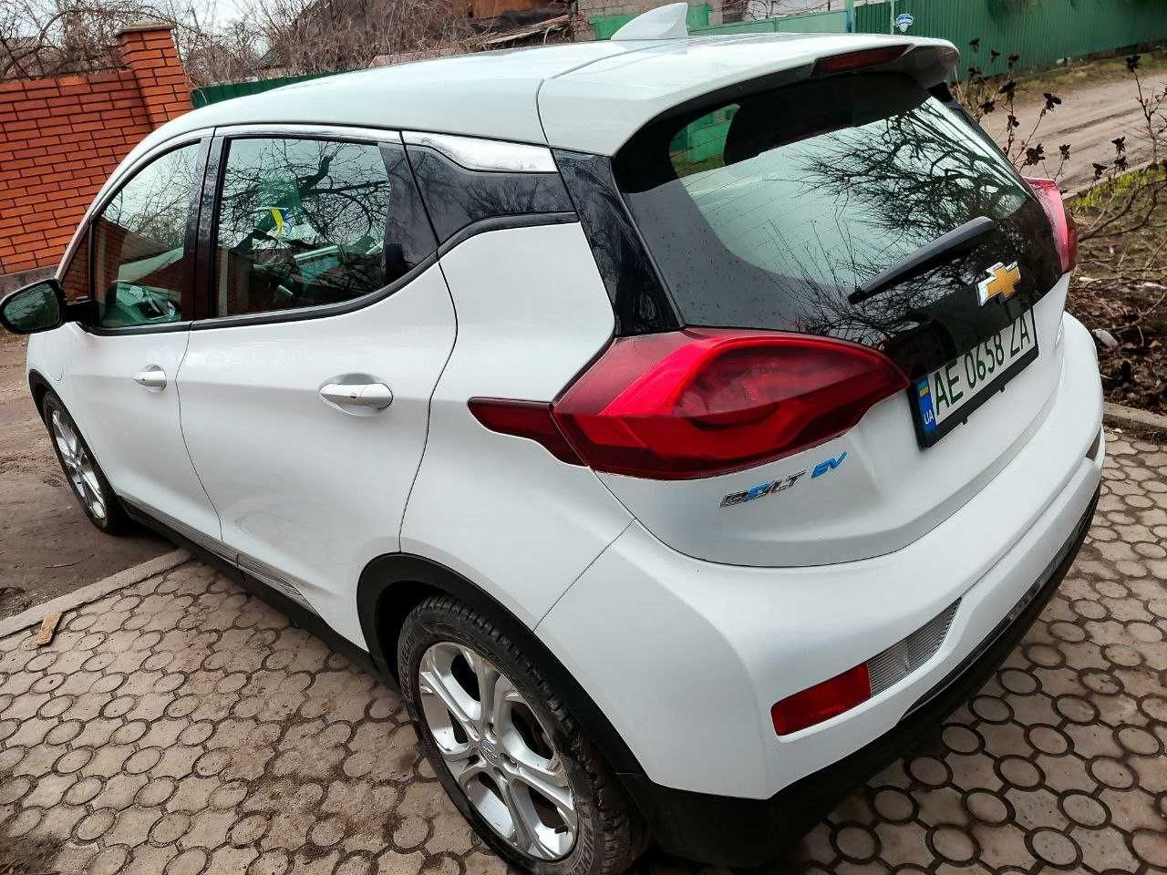 Продам авто Chevrolet Bolt 2017