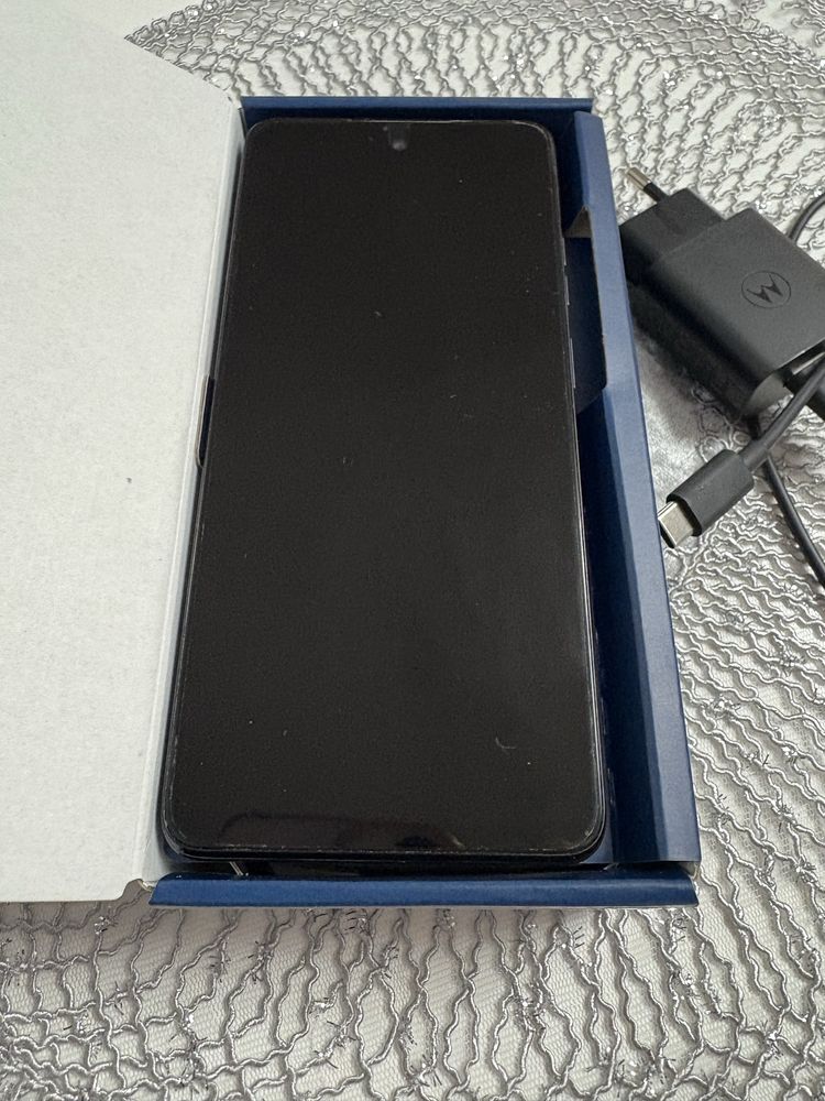 Motorola moto g04