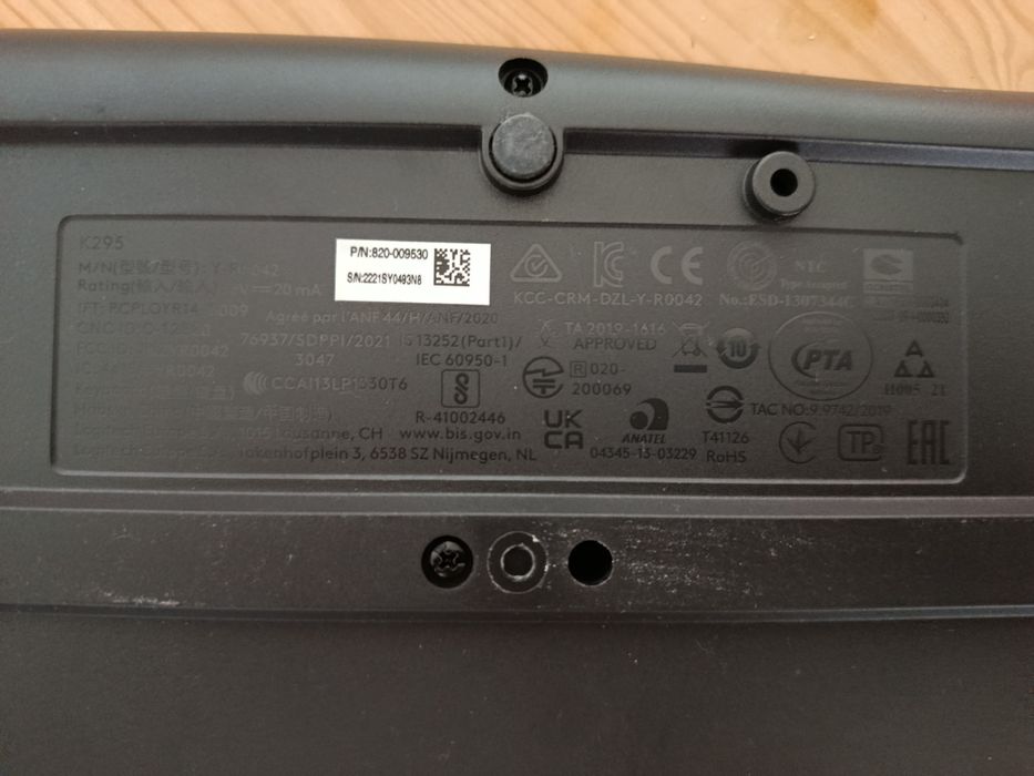 Teclado e rato wireless Logitech mk295