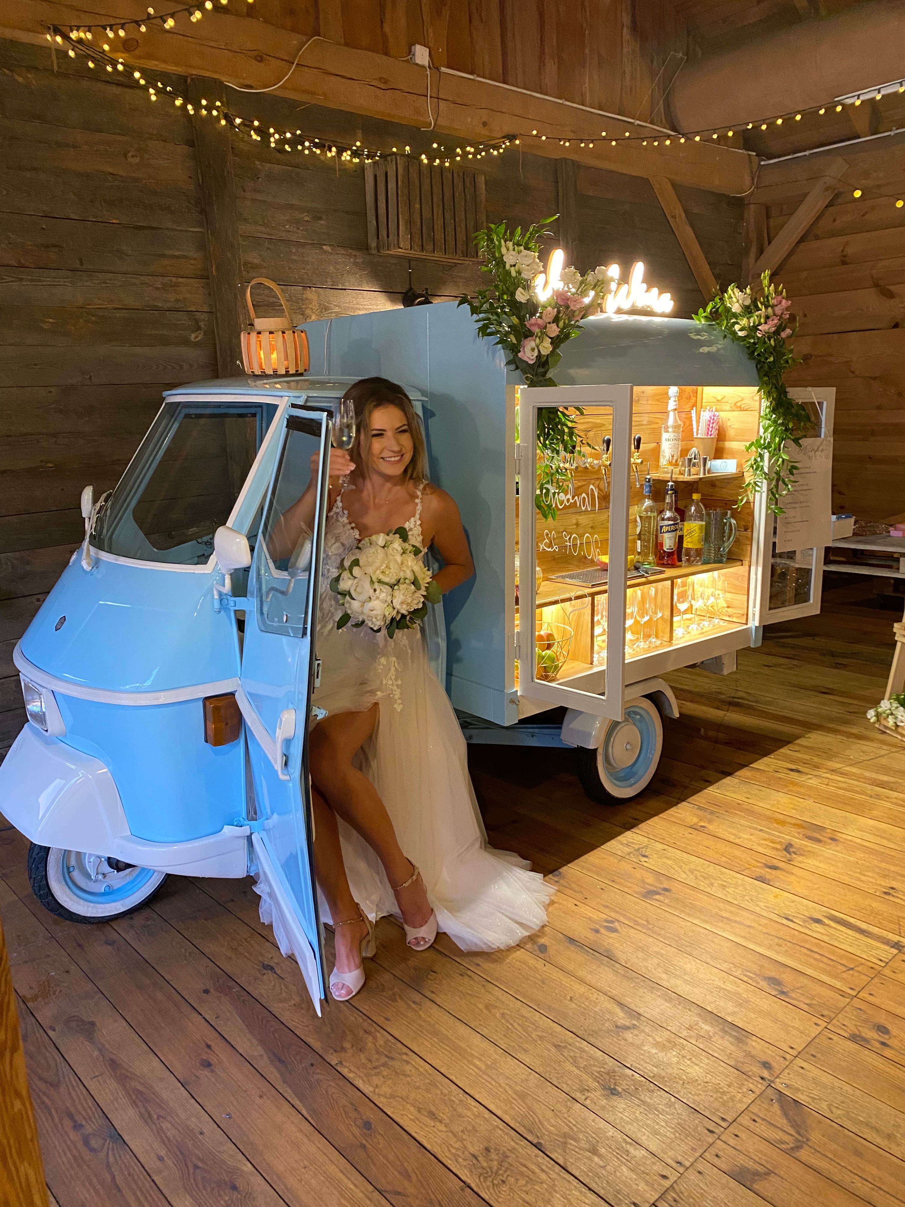 Prosecco Van Piaggio Ape Mobilny Bar Event Wolne terminy 2024