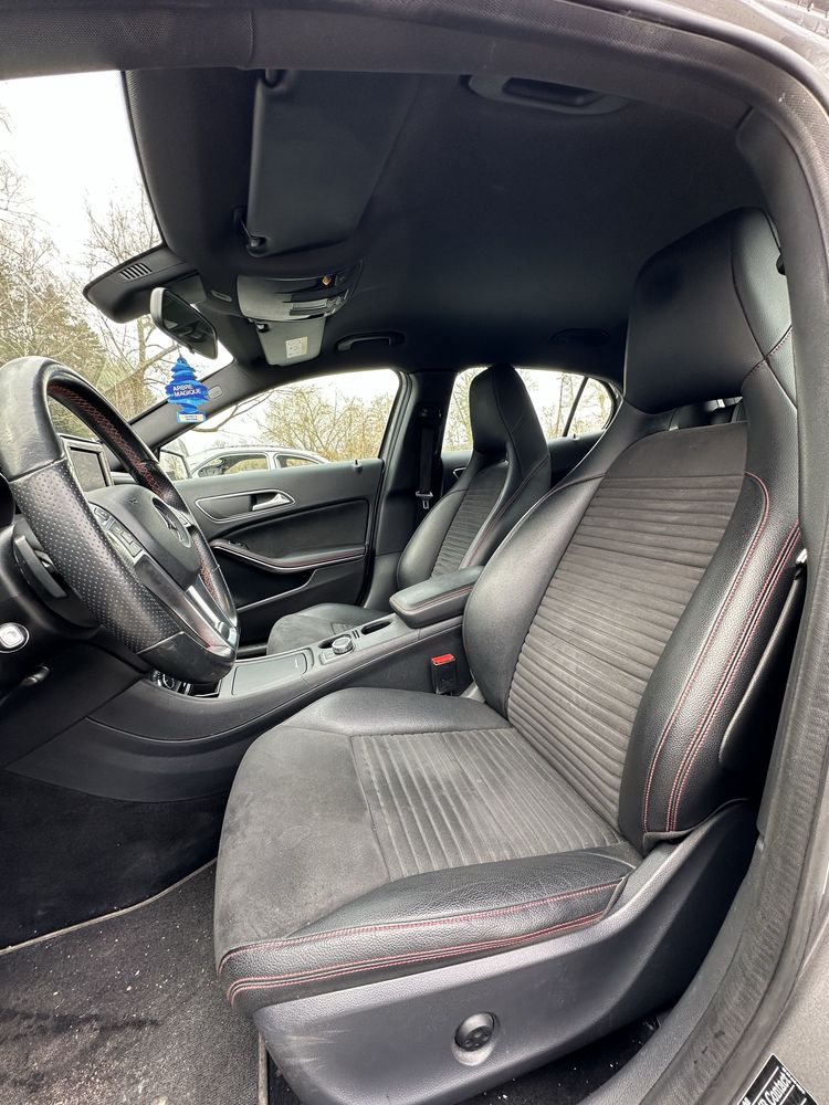 Салон GLA сиденья сідушки кожа сидіння шкіра X 156 AMG алькантара ГЛА