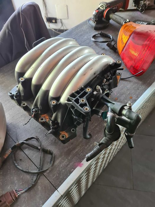 kolektor ssący 078.1332.23S Audi A4 B5 A6 C5 2.4 V6