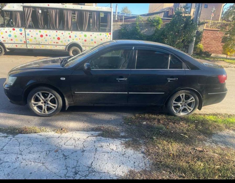 Продаеться Hyundai Sonata NF V6 3.3