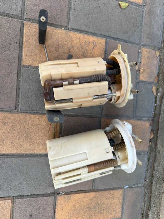 Колбы бензонасоса ВАЗ 2110 16 клапанные приора десятка насос бак