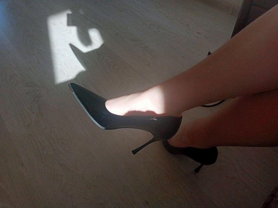 Продам чёрные туфли 38 р