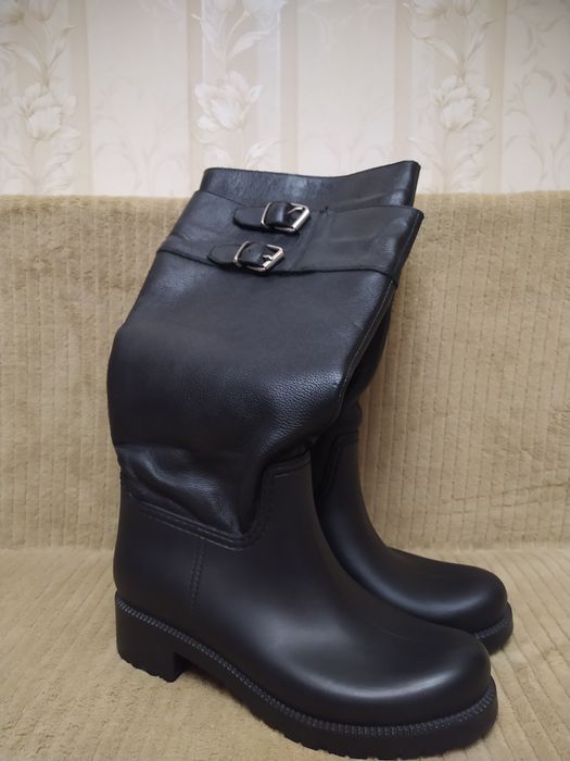 Сапоги из натуральной кожи.