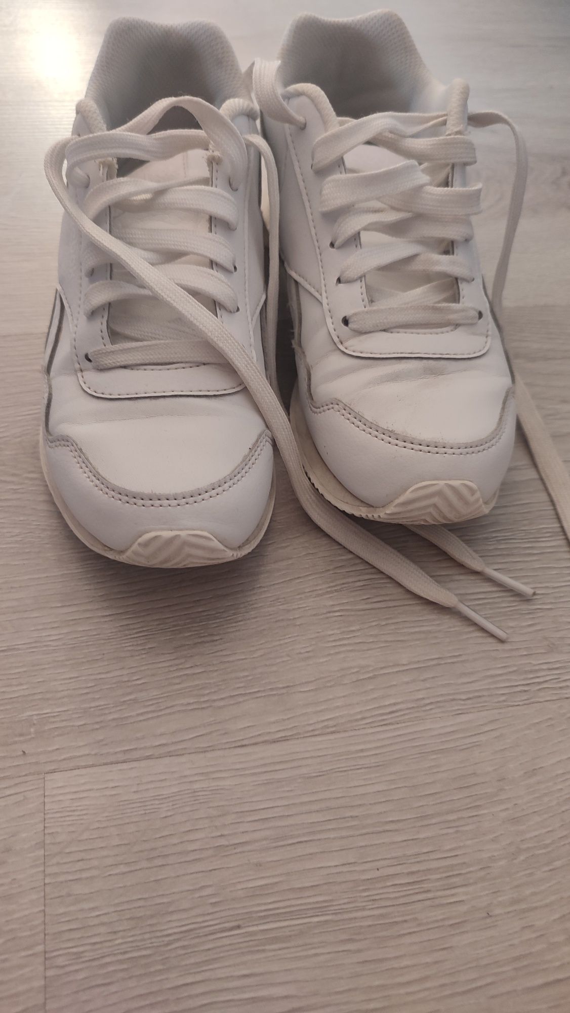 Buty białe Reebok 36