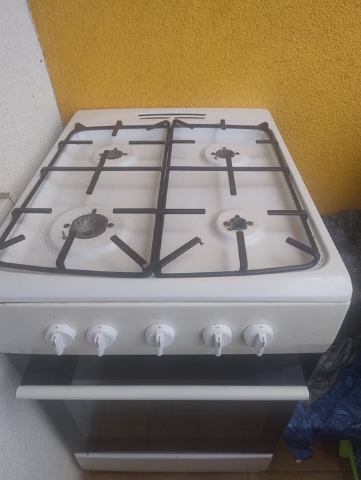 Kuchenka gazowa używana w dobrym stanie