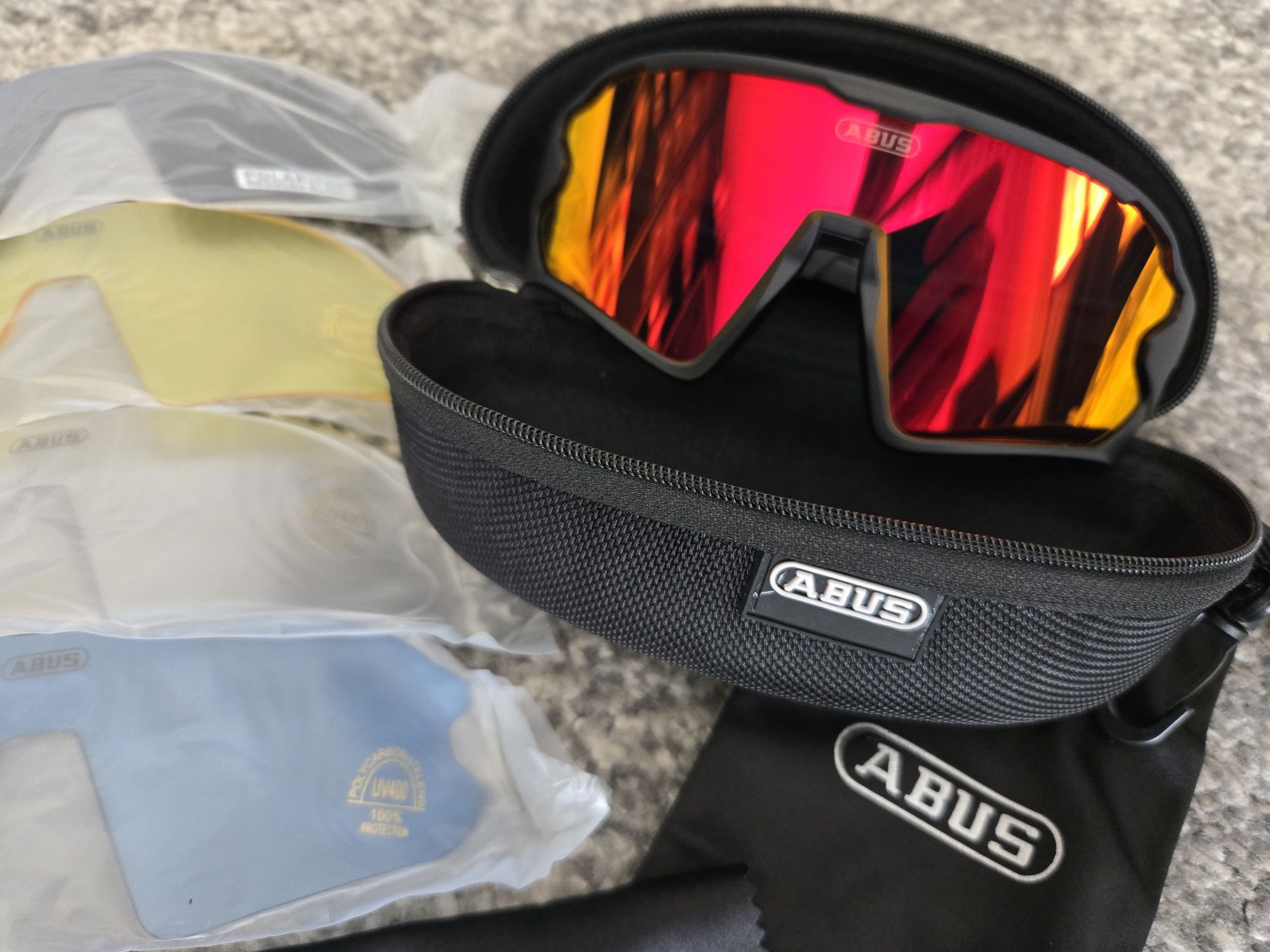Okulary Abus Sportowe +4 Szkła Z Etui Rowerowe Do Biegania Nowe