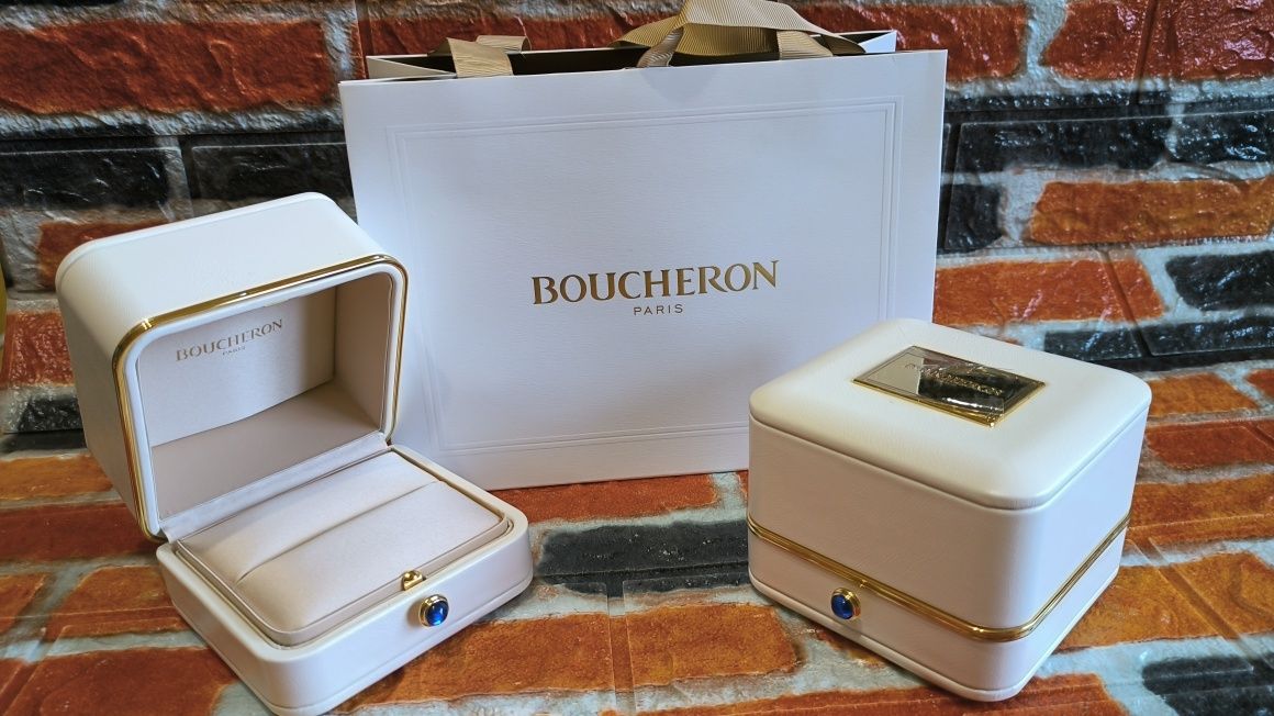 Коробка ля ювелирных изделий Boucheron.