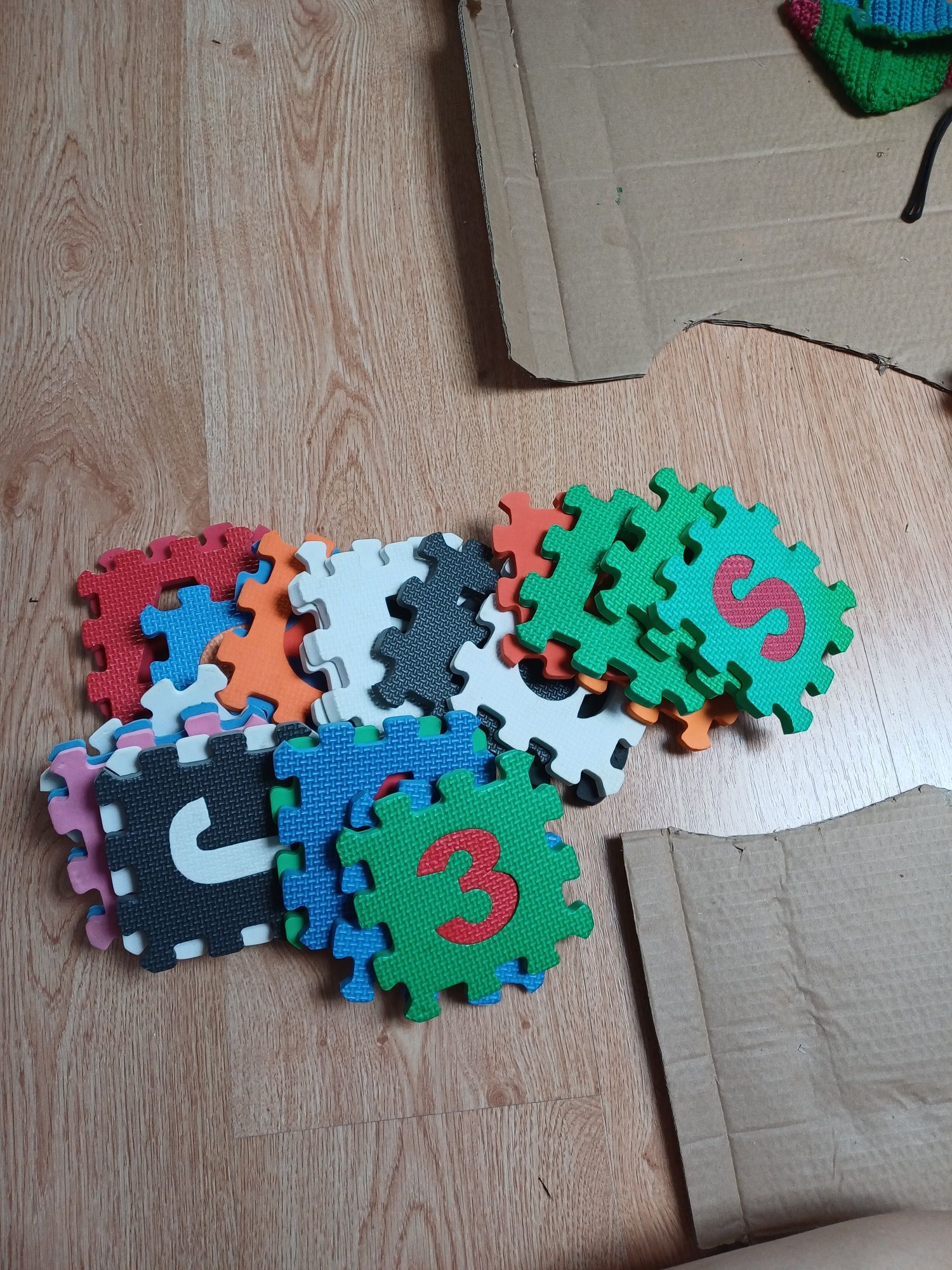 Puzzlo klocki       .