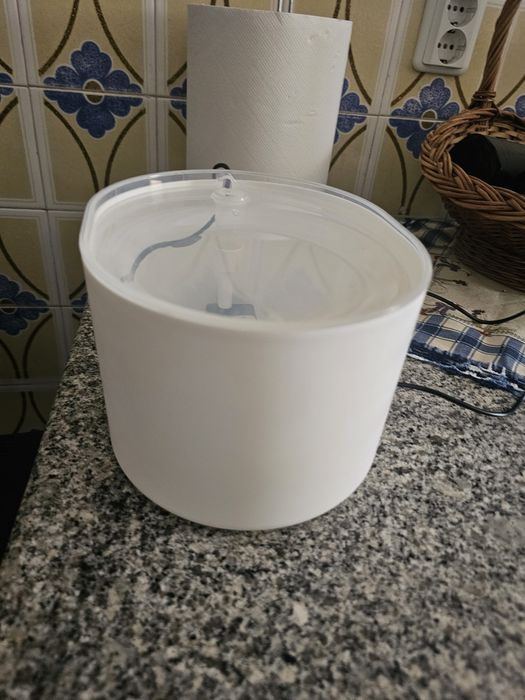 Fonte de agua cao/gato