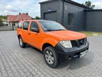 Nissan Pathfinder 4X4 / Automat / Super Stan
