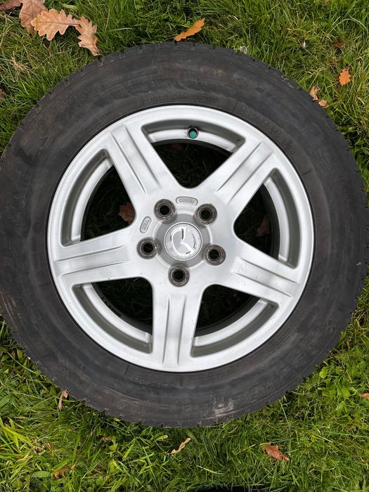 Koła z oponami zimowymi i alumfelgami
