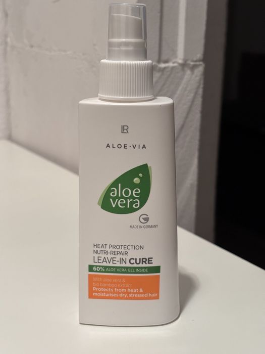 AV Nutri-Repair Odżywka do włosów w sprayu bez spłukiwania