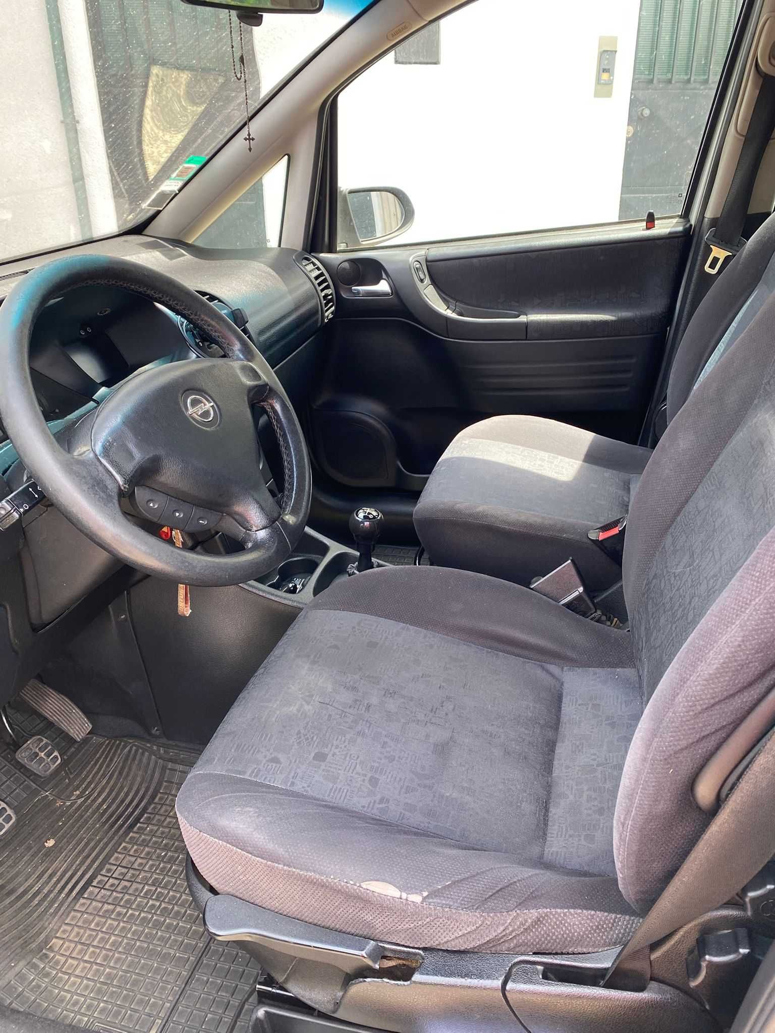 Opel Zafira 2.2 dti 7 lugares
