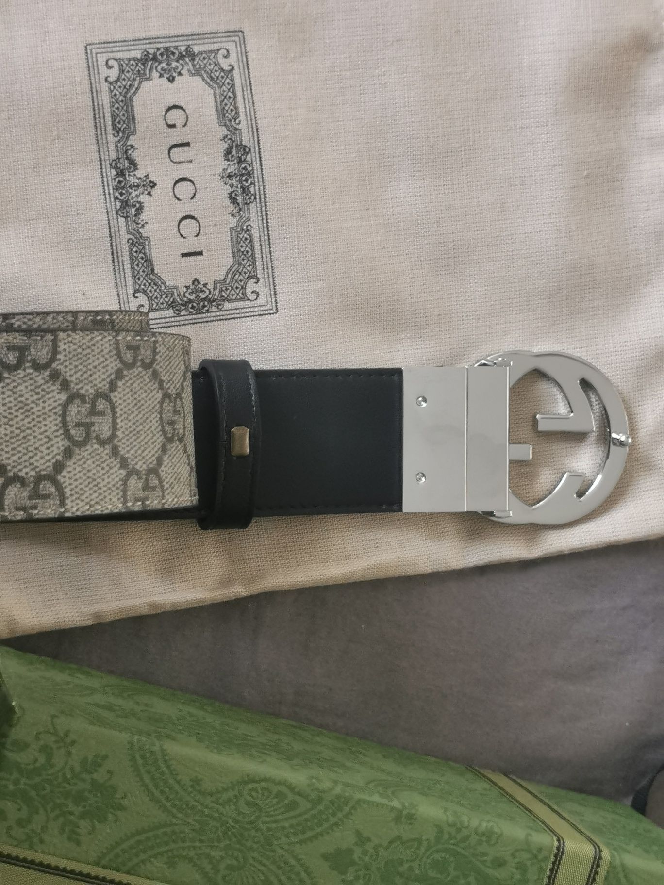 Pasek Gucci riversible Supreme GG belt leather