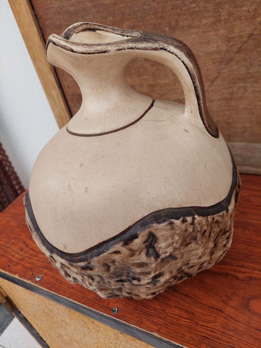 Peças de louça para enfeitar