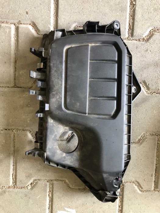 Osłona pokrywa silnika zaworów Opel Vivaro B Trafic III 1.6 dci cdti