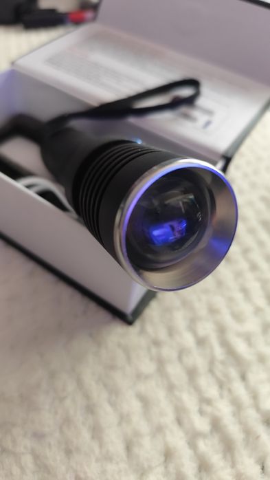 Latarka mocna LED USB