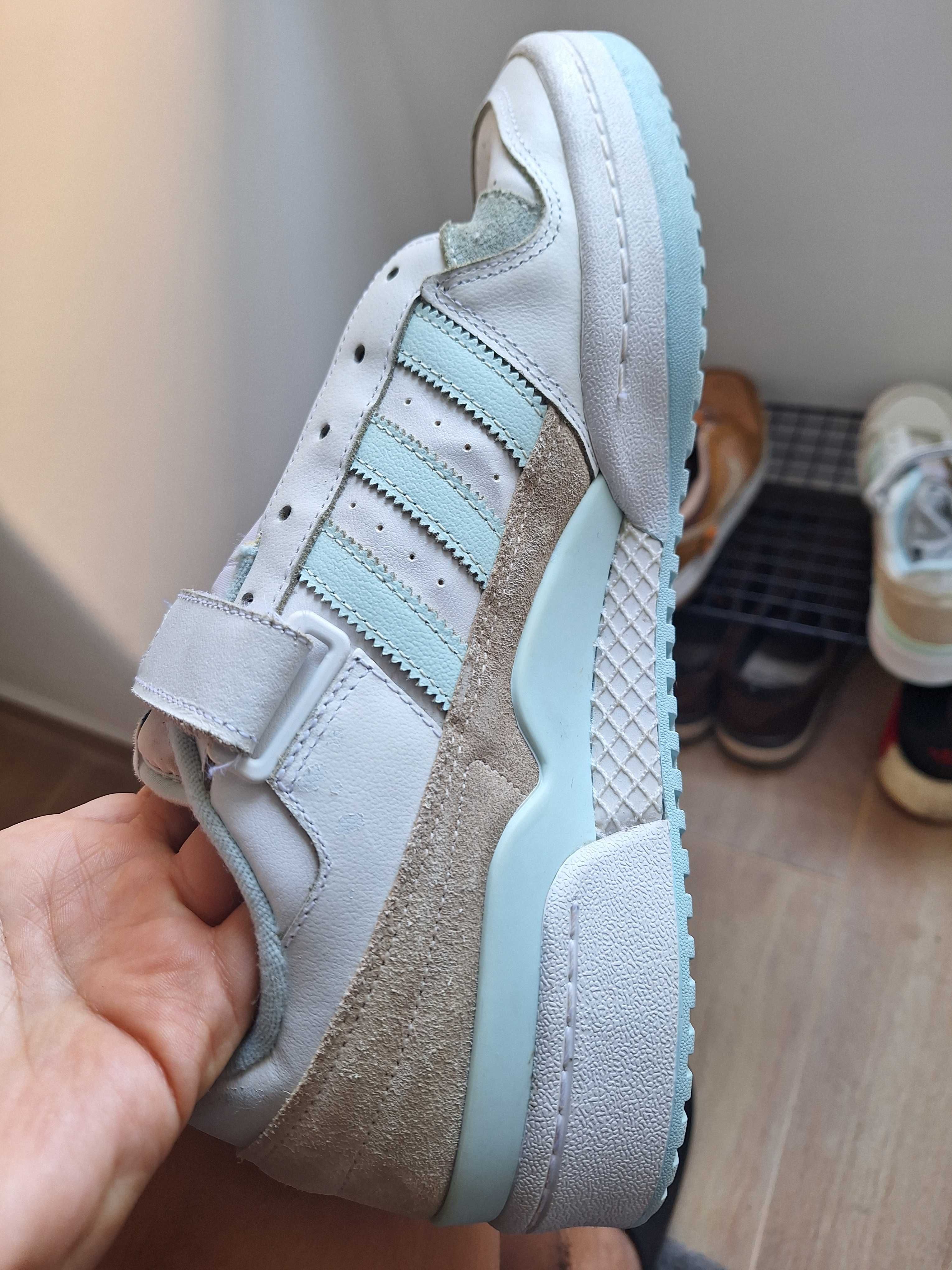 Adidas forum low  42