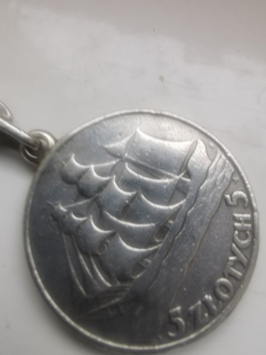 Brelok srebrny Unikat do kluczy z monetą srebrną 5 złotych żaglowiec